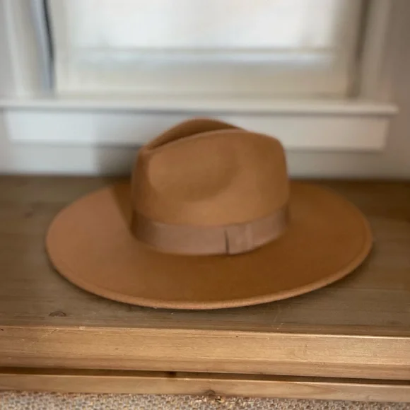 NWT Carly Jean Fedora Carly Jean Los Angeles Hats for Women on Sale up to 90% Off  main image 4
